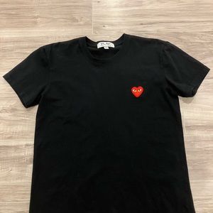 Comme des garçons heart tee.